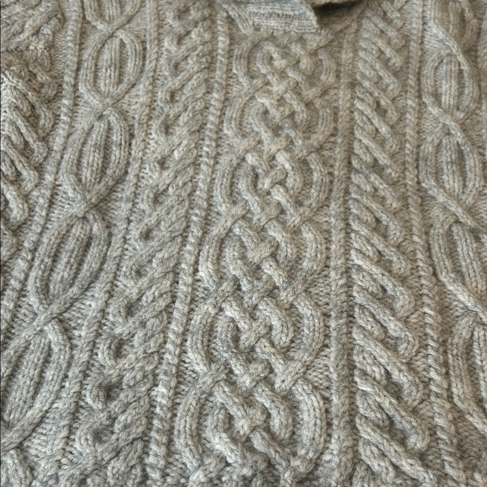 Lauren Ralph Lauren Women's Cable Knit Turtleneck Sweater in Gray M - Picture 4 of 5